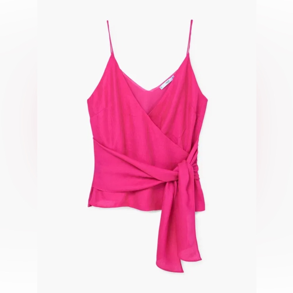 BAR III. TOP. NWT. HOT PINK.